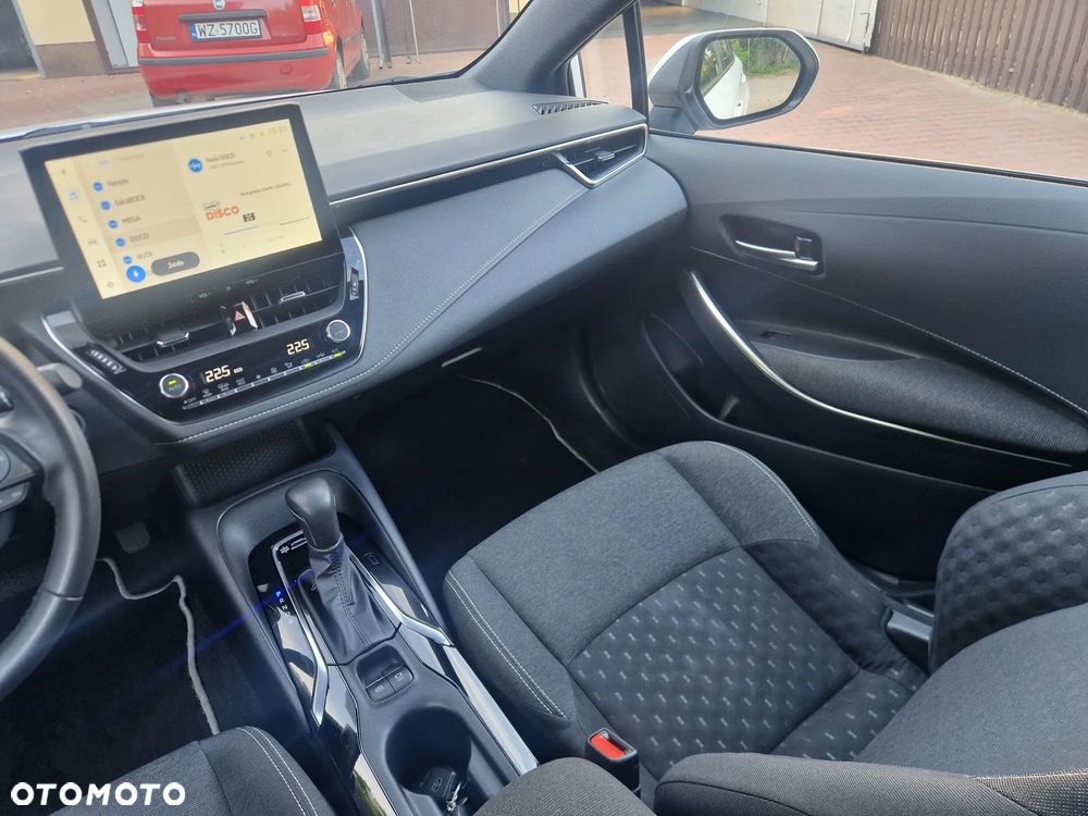Toyota Corolla 1.8 Hybrid Comfort - 23