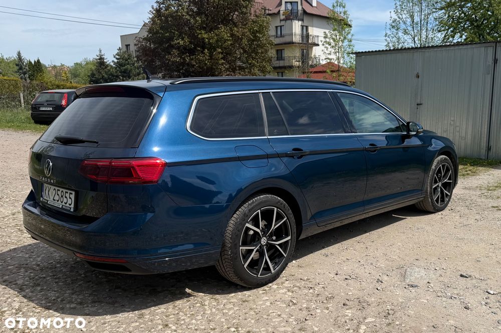 Volkswagen Passat Variant 2.0 TDI SCR DSG Business - 12