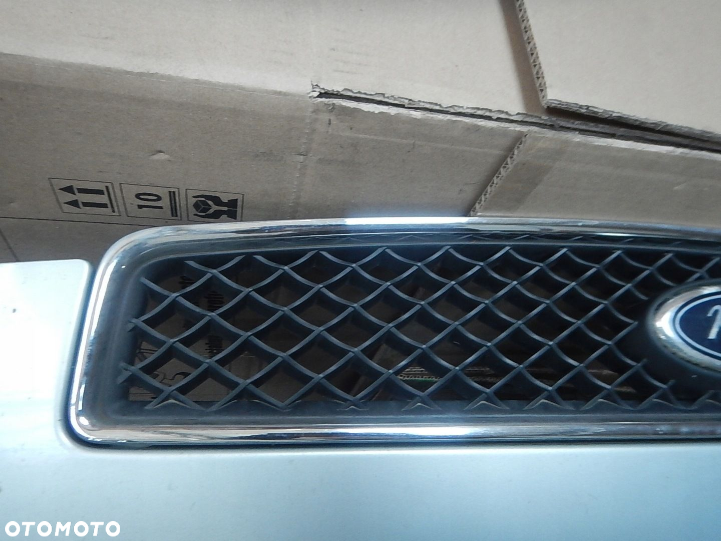 MASKA FORD FUSION MK1 BEZ GRILLA - 7