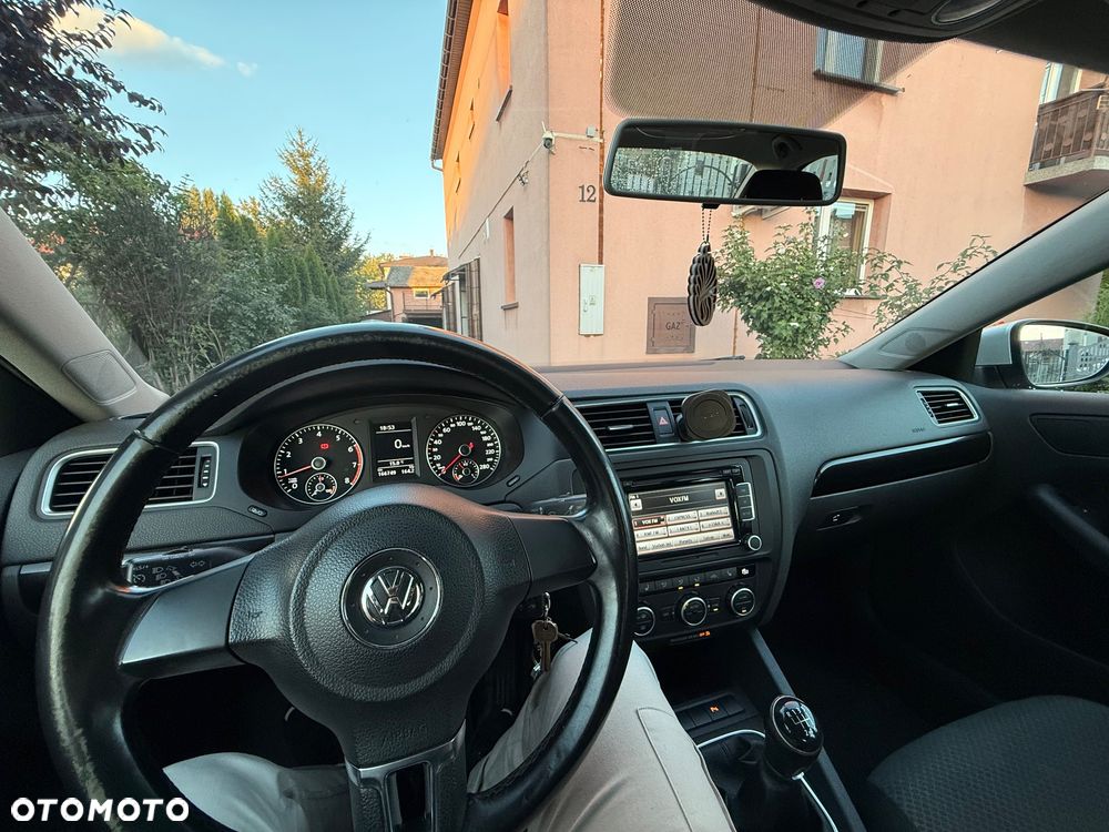 Volkswagen Jetta 1.2 TSI Comfortline - 8