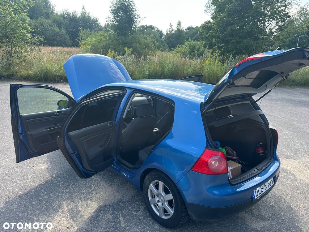 Volkswagen Golf 1.6 FSI Comfortline - 14