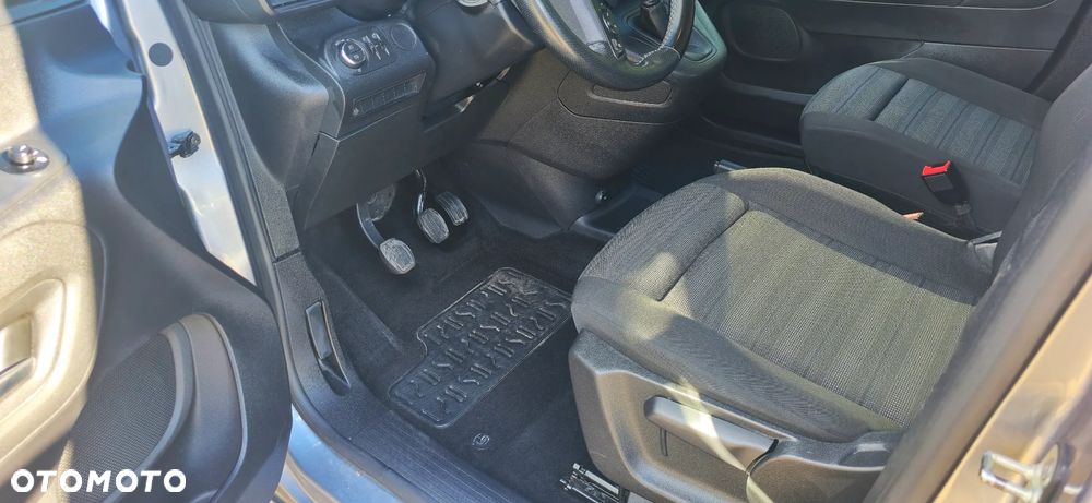 Opel Combo 1.2 Turbo Edition S&S - 10