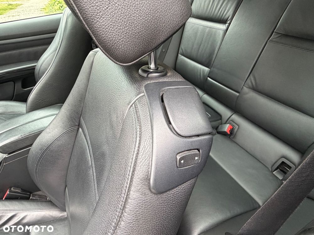 BMW Seria 3 330d - 29