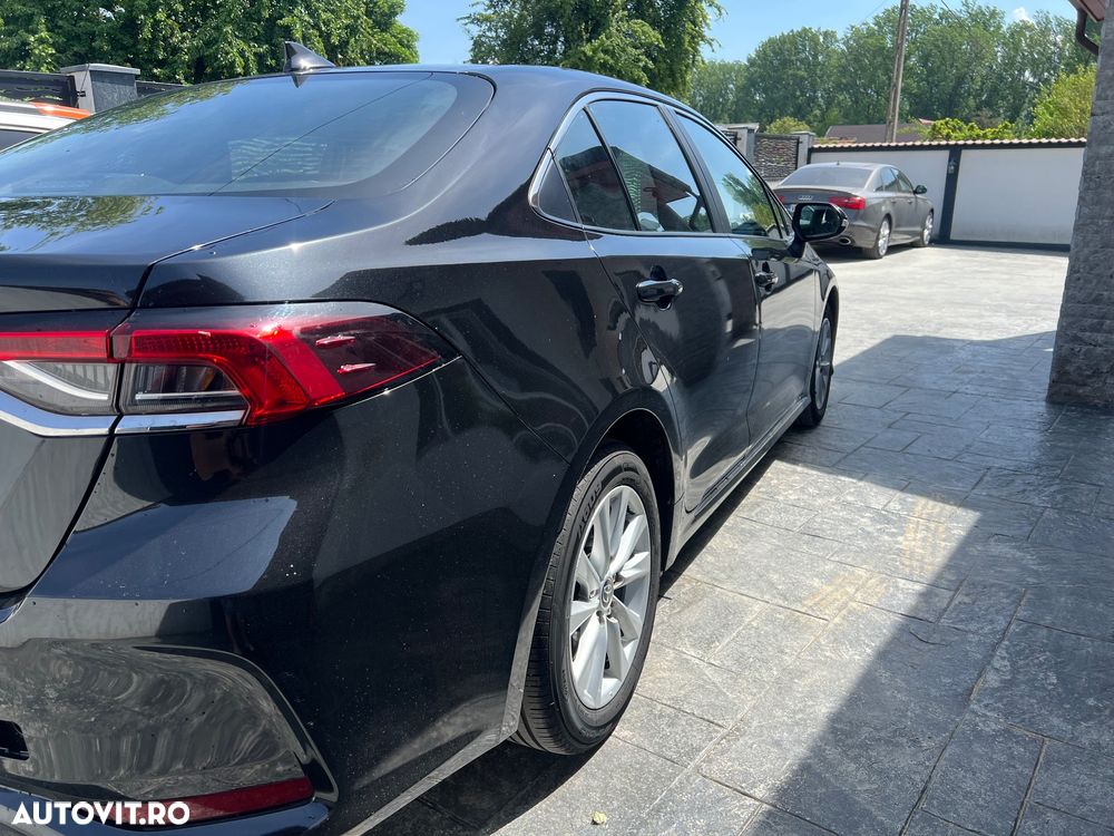 Toyota Corolla 1.8 Business Edition - 4