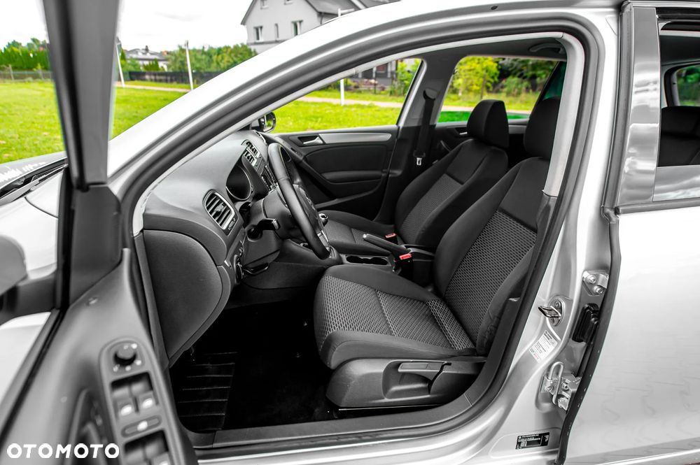 Volkswagen Golf 1.6 Highline - 22