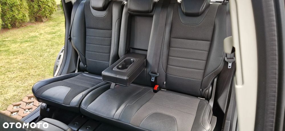 Ford Kuga 2.0 TDCi 4WD Titanium - 24