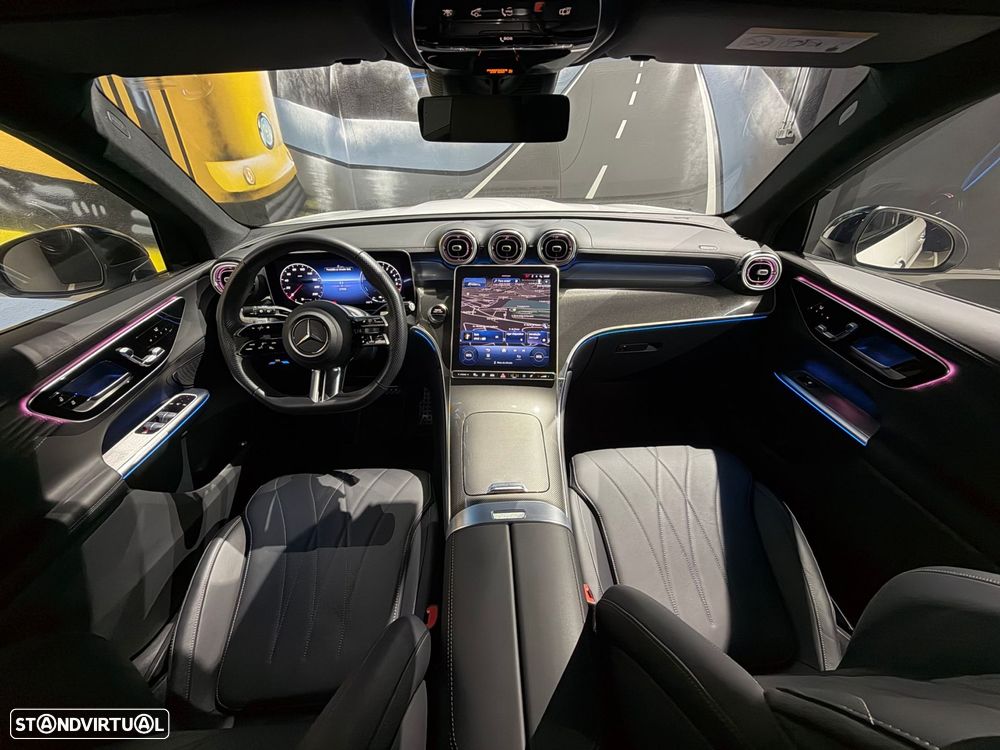 Mercedes-Benz GLC 300 e 4Matic 9G-TRONIC Edition AMG Line - 37