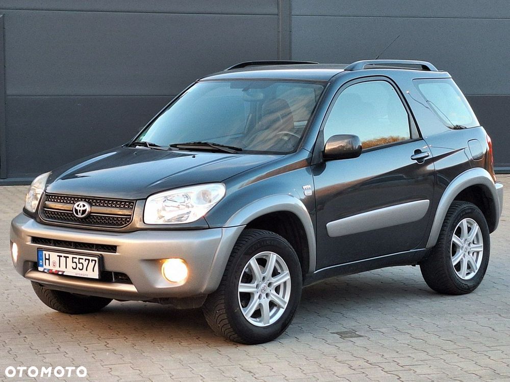 Toyota RAV4 - 1