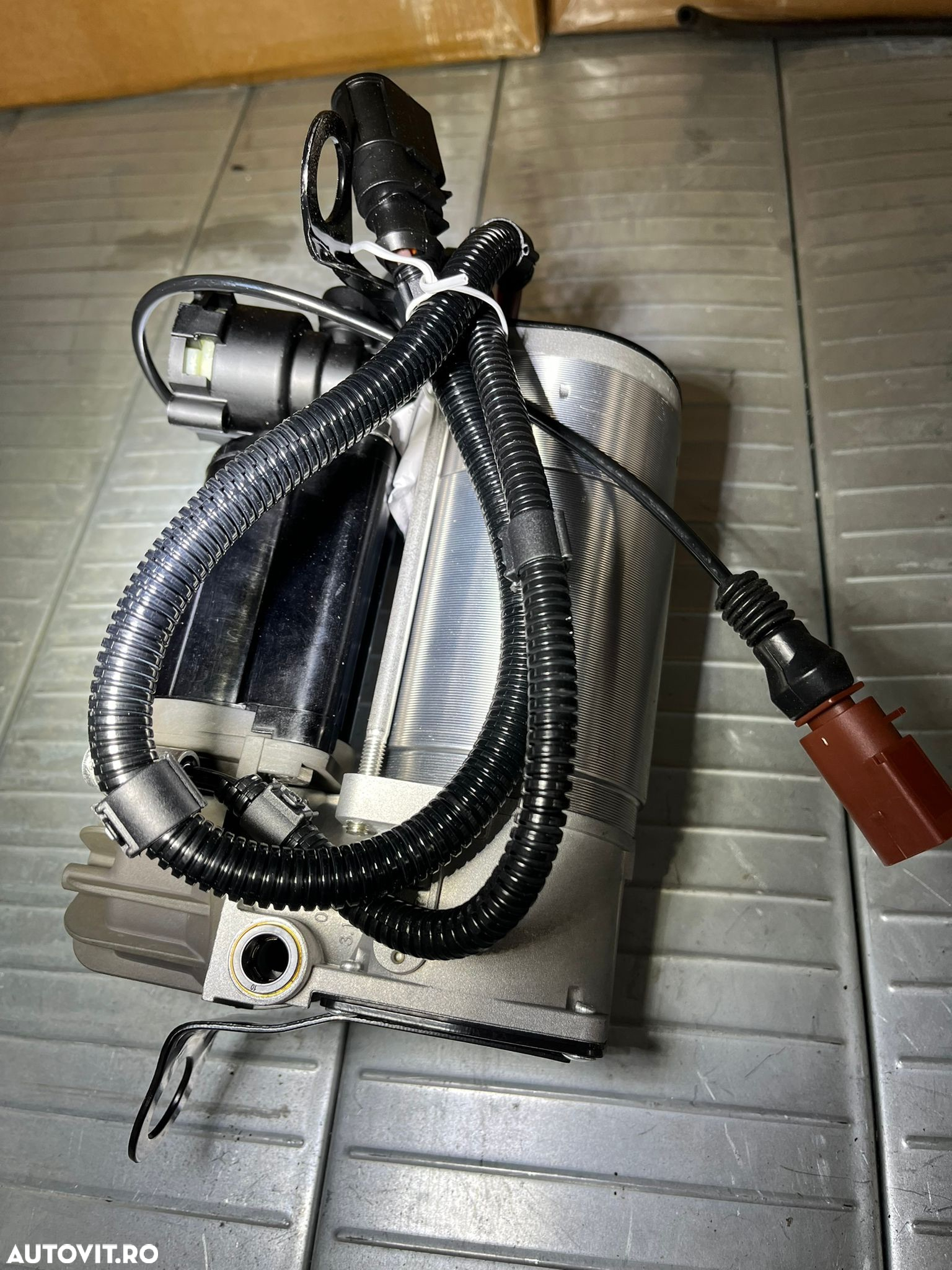 Kit reparatie compresor perne aer orice model wabco continental  vw audi porsche land rover bmw range rover jaguar cilindru piston segment garnituri cayenne touareg q7 a6 a7 a8 - 19