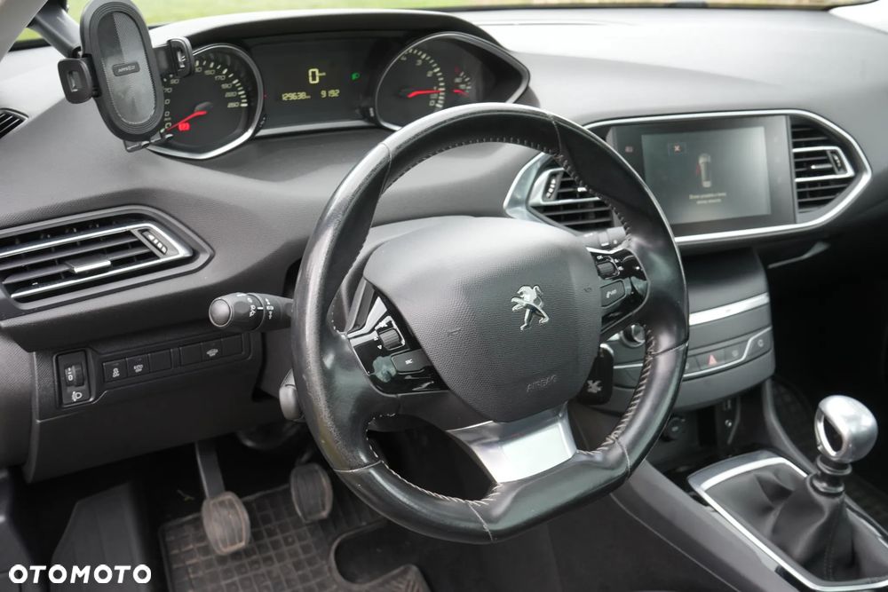 Peugeot 308 1.2 PureTech GPF GT Pack S&S - 13