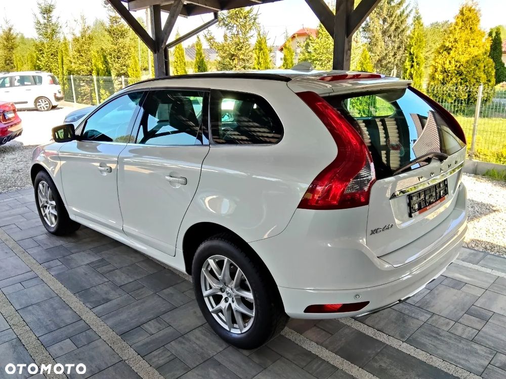 Volvo XC 60 D4 Geartronic Momentum - 3