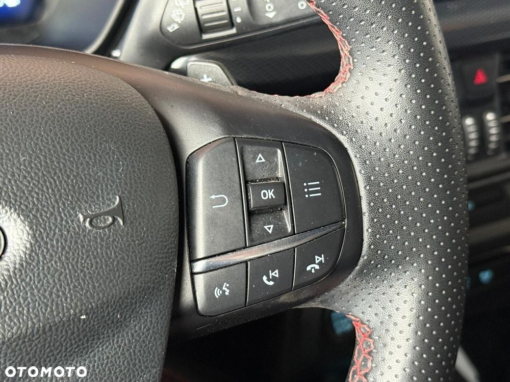 Ford Focus 1.0 EcoBoost mHEV ST-Line X - 17