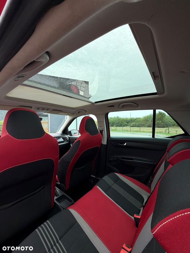 Skoda Fabia 1.2 TSI Monte Carlo - 8