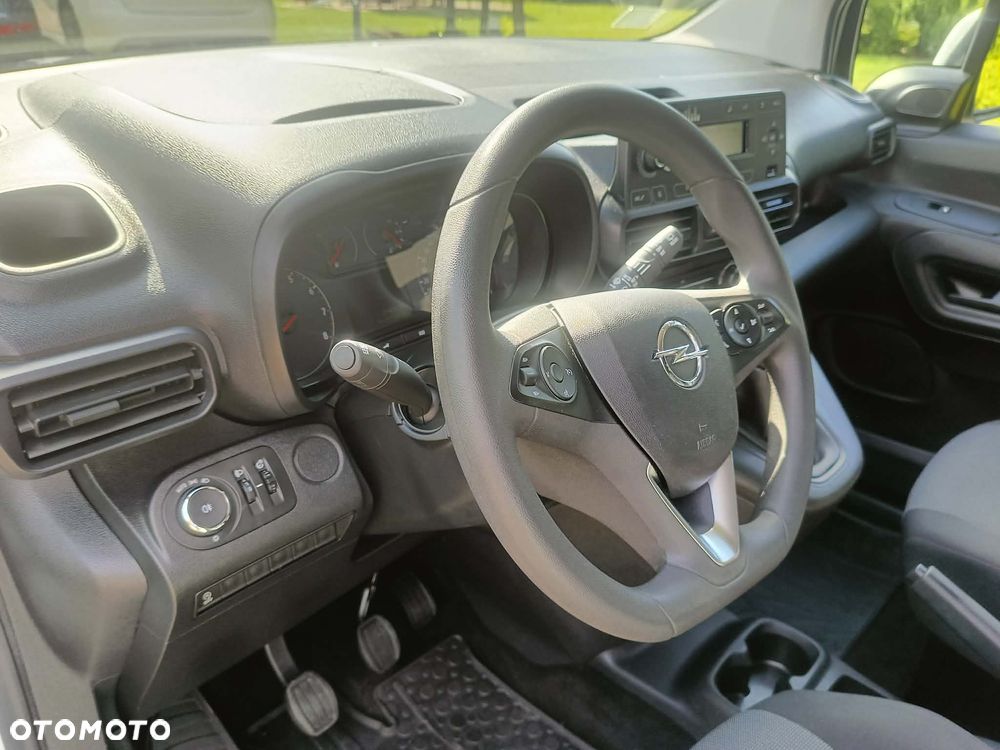 Opel COMBO - 14