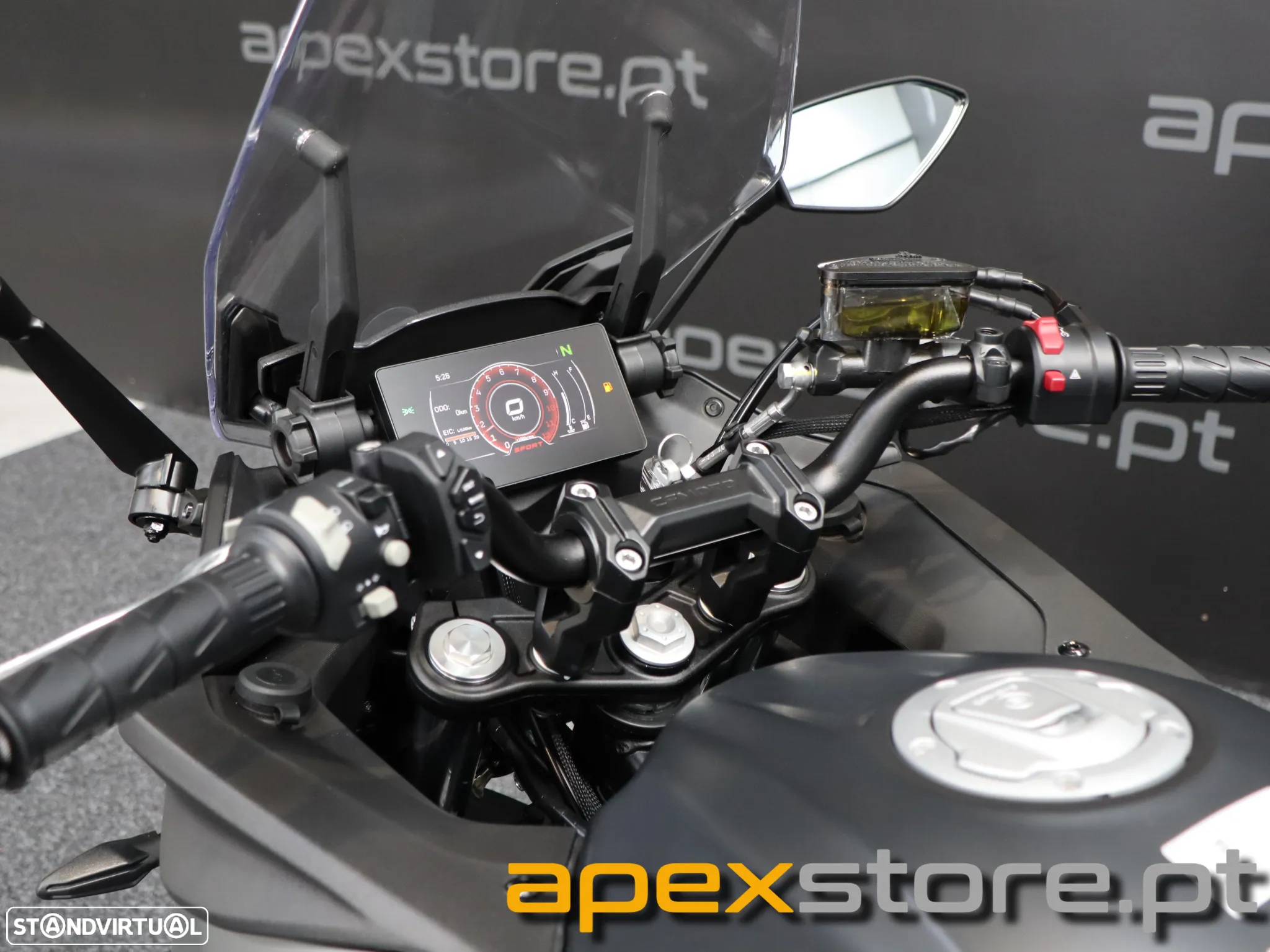 CF Moto 650GT - 13