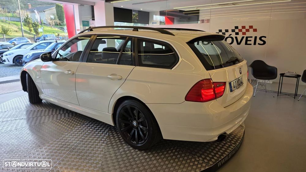 BMW 318 d Sport - 22