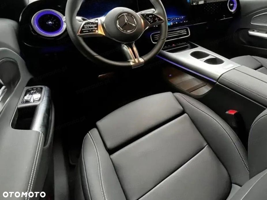 Mercedes-Benz CLA 180 mHEV 8G-DCT - 8