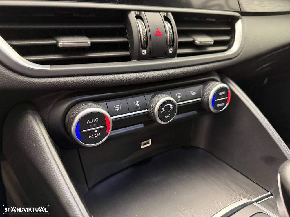 Alfa Romeo Giulia 2.2 D Super AT8 - 8