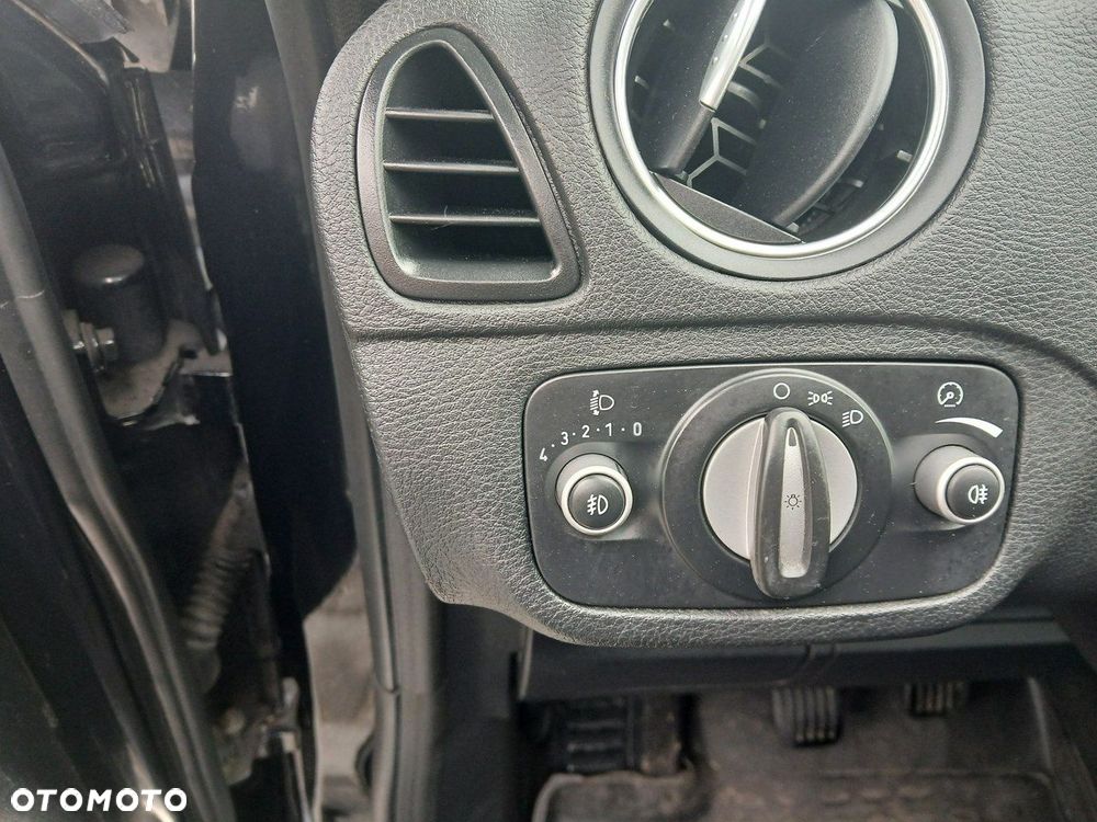 Ford S-Max 2.0 TDCi Ambiente - 17