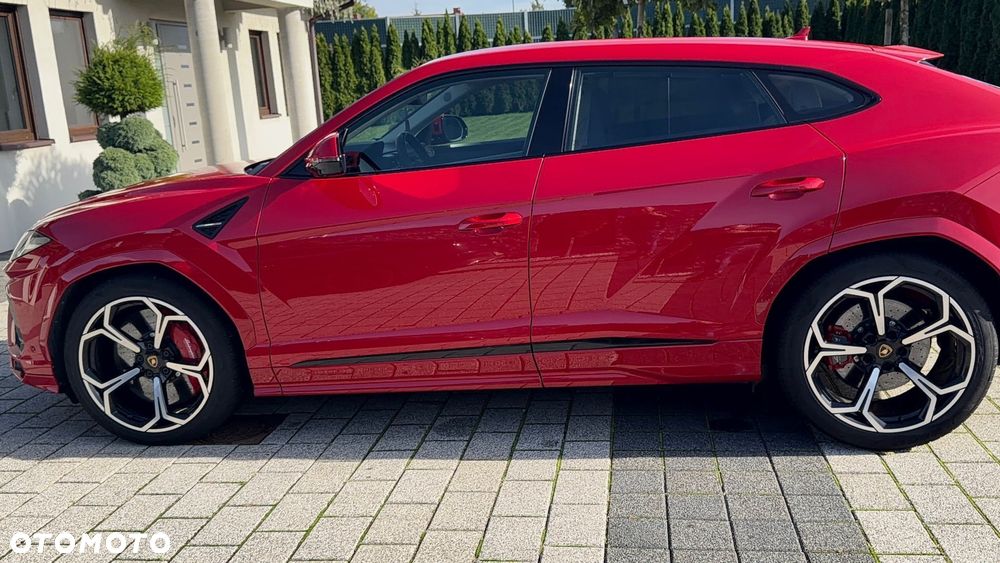 Lamborghini Urus - 17
