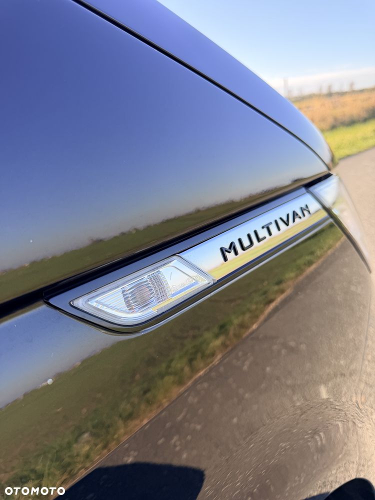Volkswagen Multivan - 33