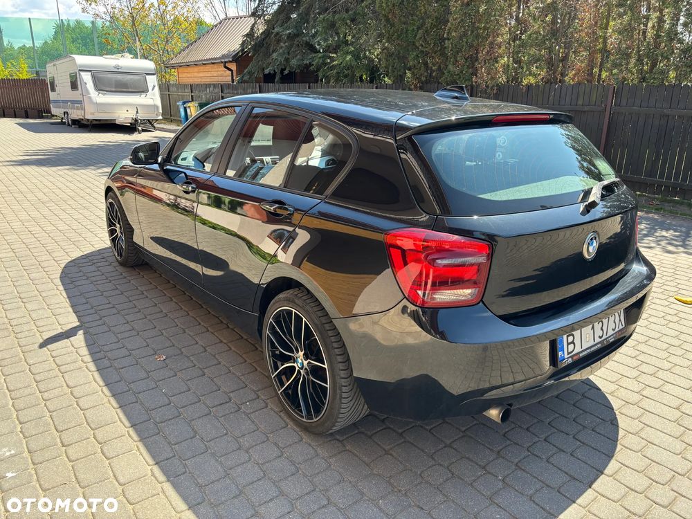 BMW Seria 1 118i - 4