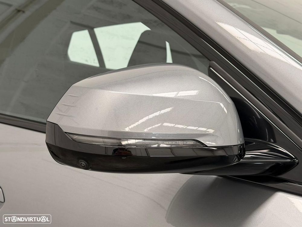 BMW iX2 eDrive20 Pack Desportivo M Pro - 14