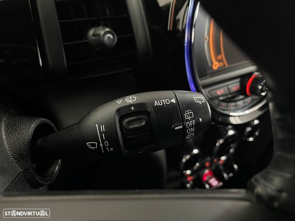 MINI 5 Portas Cooper D Aut. Seven - 34