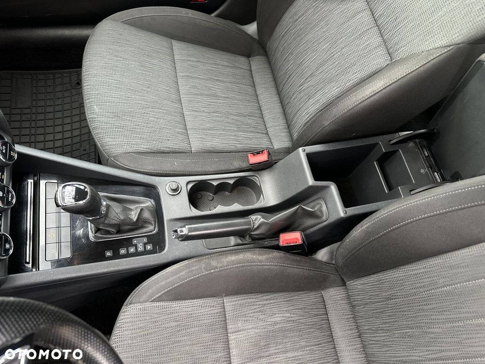 Skoda Octavia 2.0 TDI SCR Style DSG - 23