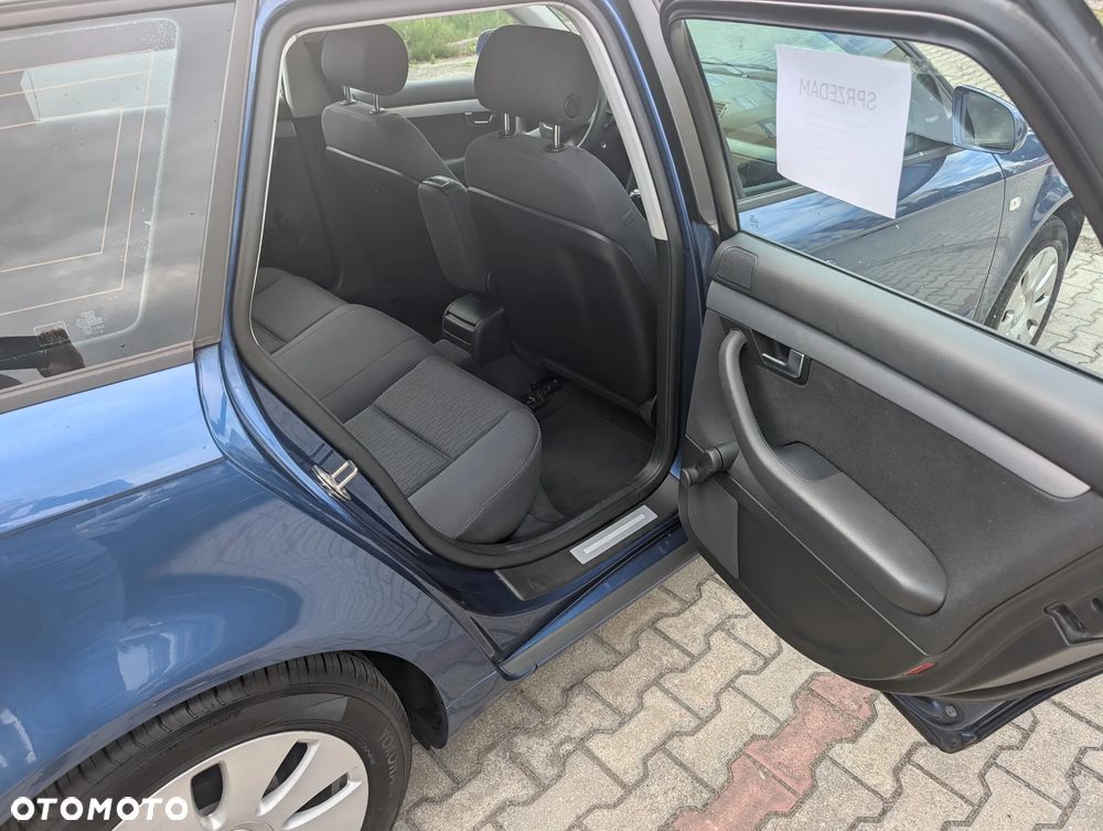Audi A4 Avant - 10