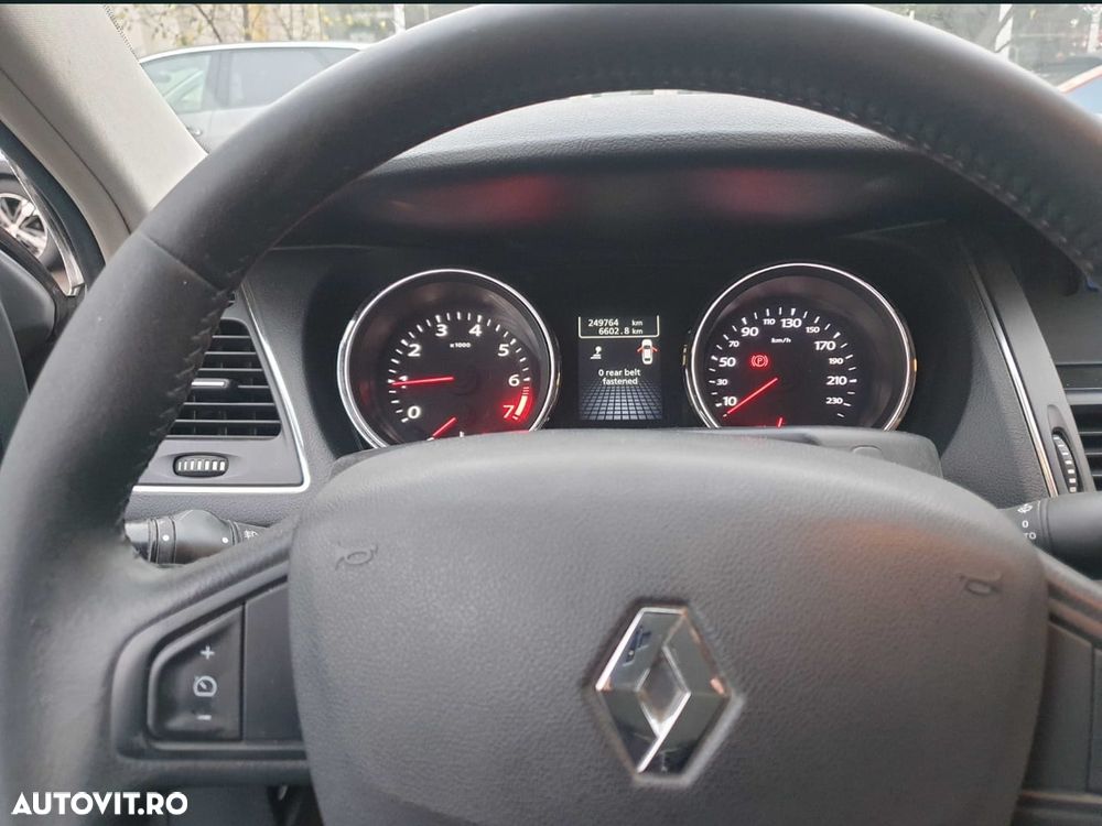 Renault Latitude - 6