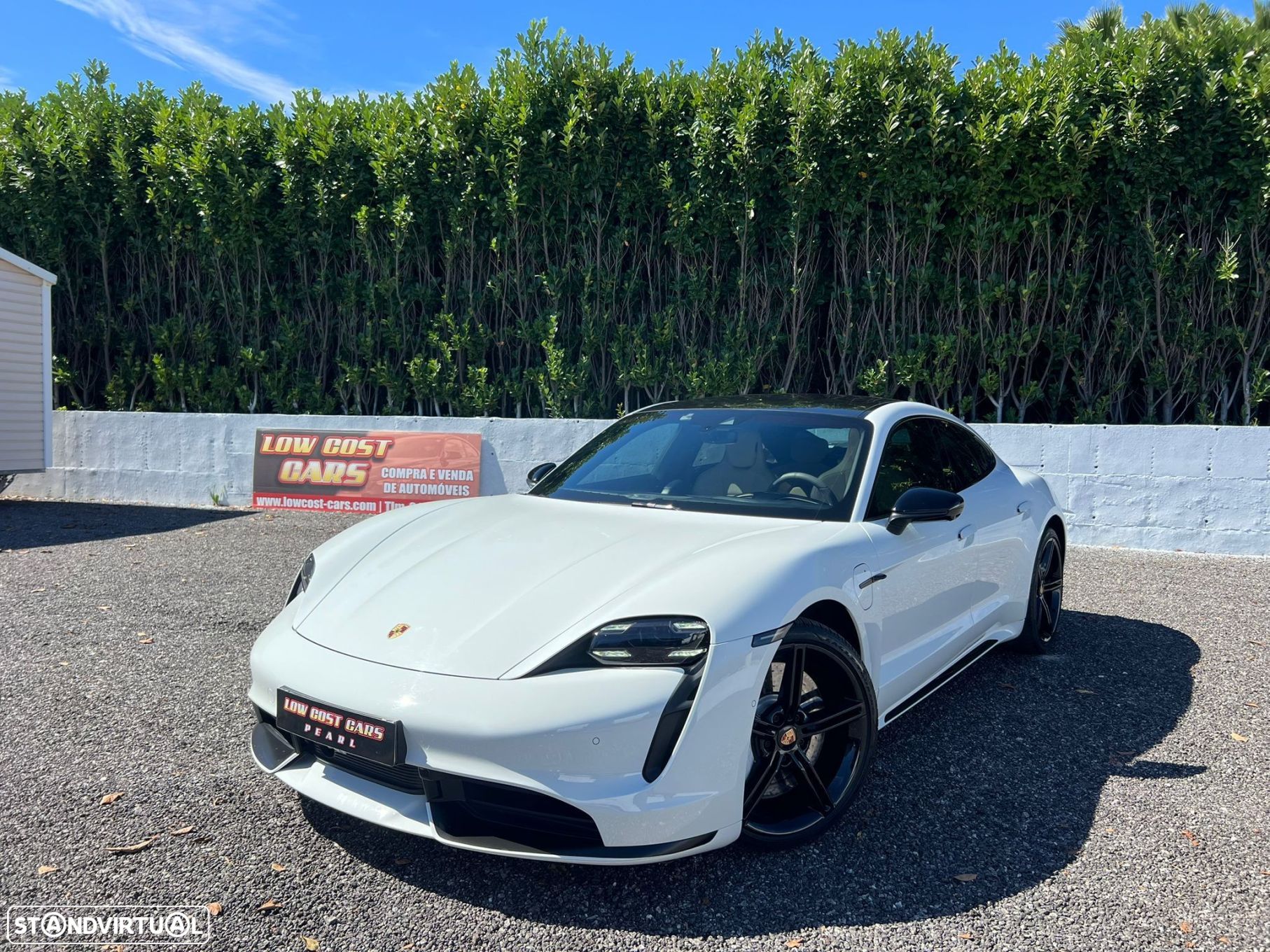 Porsche Taycan Turbo - 1