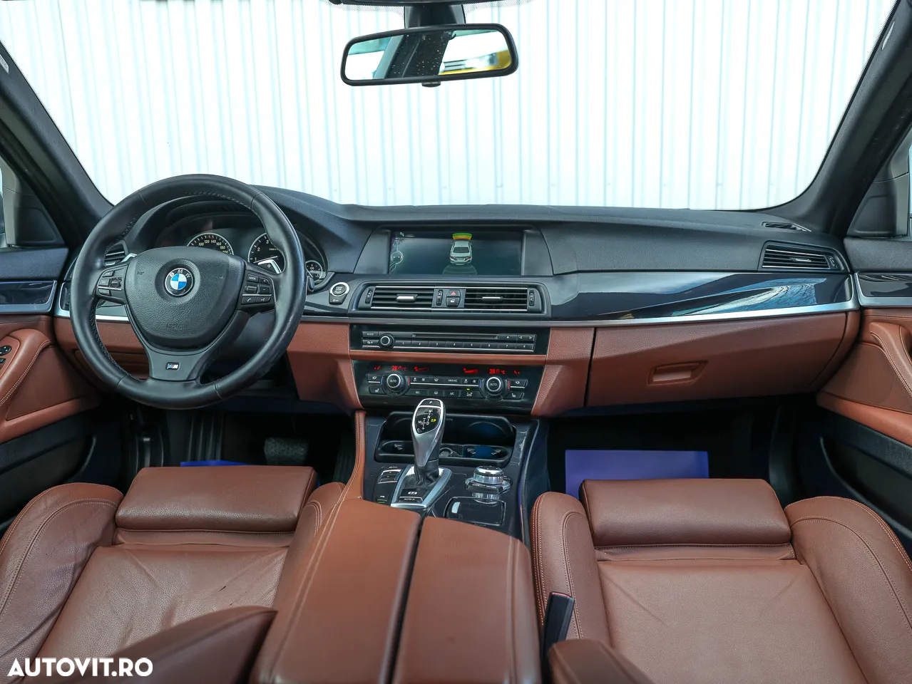 BMW Seria 5 520i Aut. - 30