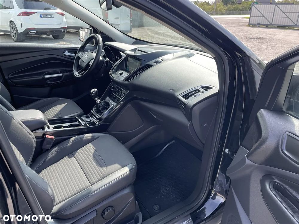 Ford Kuga 1.5 EcoBoost 2x4 Business Edition - 13