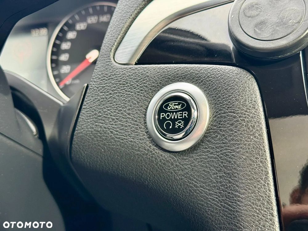 Ford S-Max 2.0 TDCi DPF Titanium X - 31