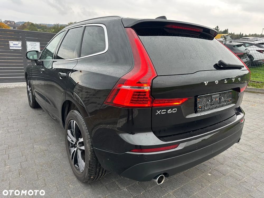 Volvo XC 60 B4 D AWD Geartronic Momentum - 4
