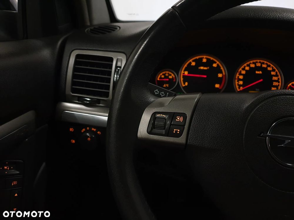 Opel Vectra 1.9 CDTI Cosmo - 10