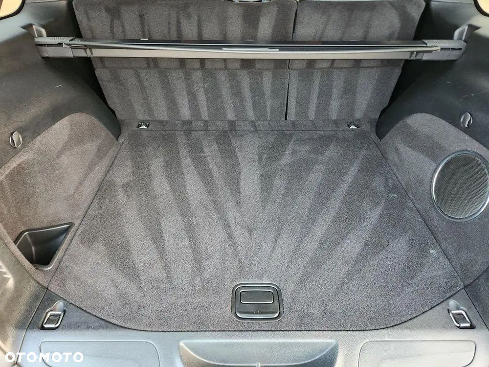 Jeep Grand Cherokee - 20