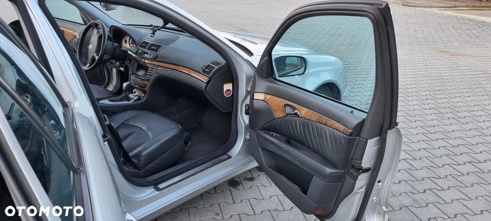 Mercedes-Benz Klasa E - 15