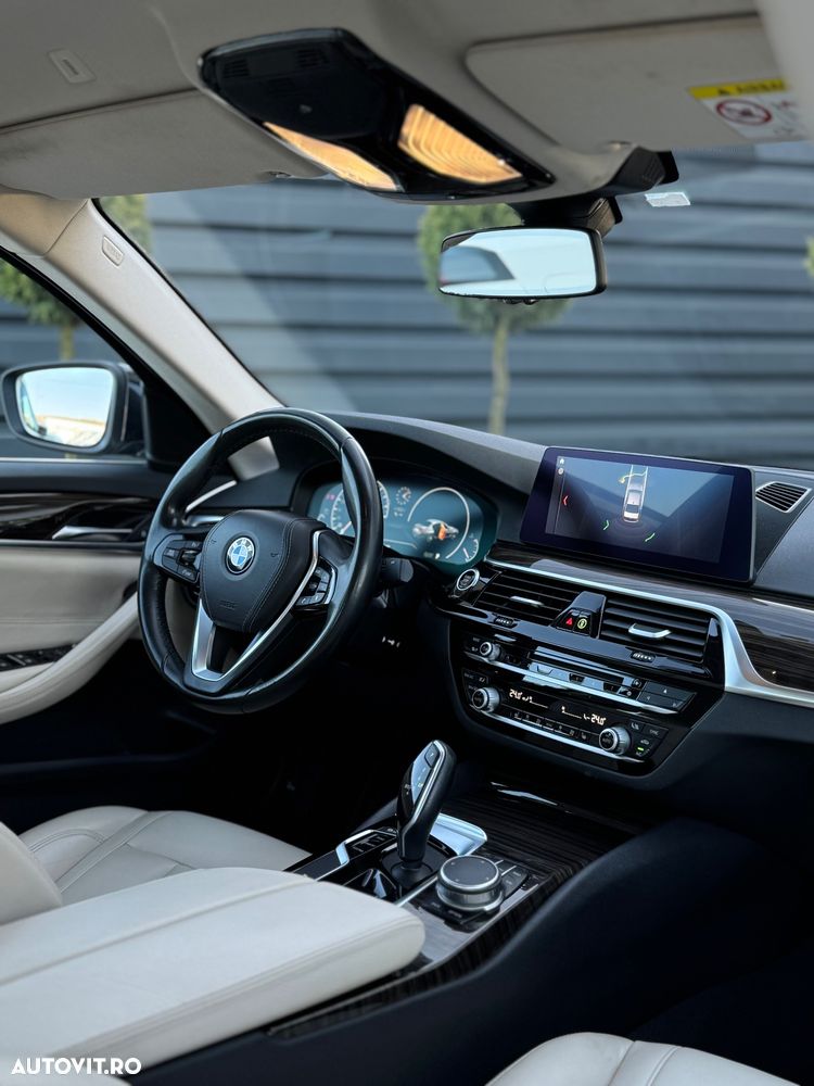 BMW Seria 5 520d Aut. - 9