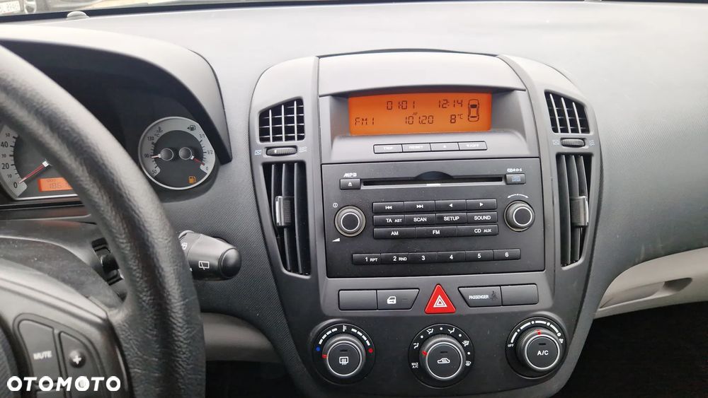 Kia Ceed 1.4 CVVT LX - 14
