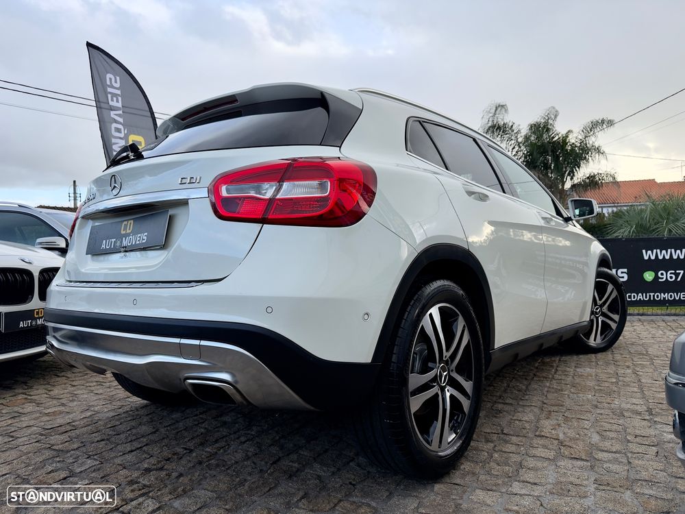 Mercedes-Benz GLA 200 CDI Urban - 15