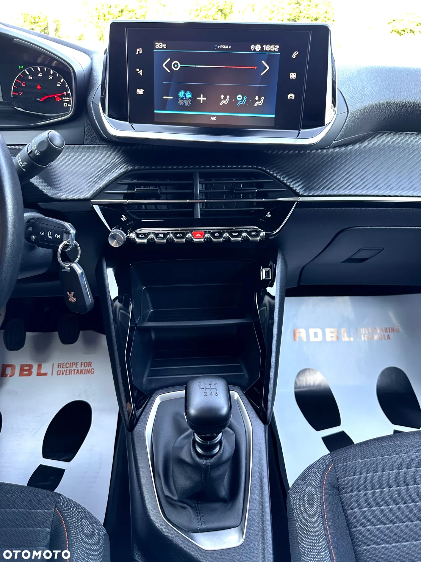 Peugeot 2008 PureTech 100 Style - 23