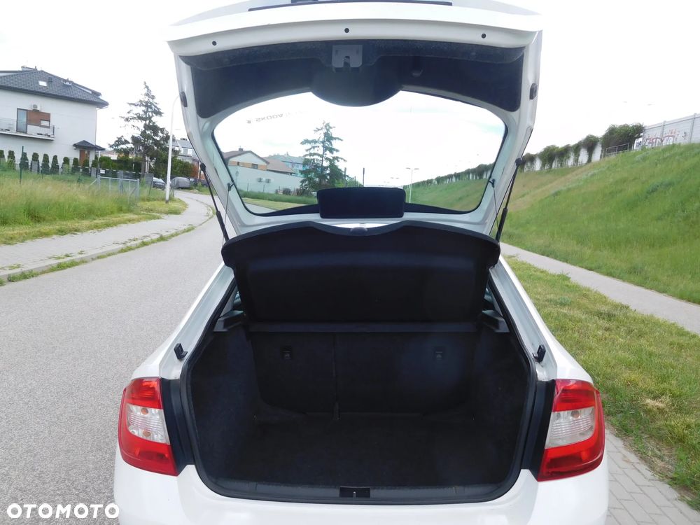 Skoda RAPID 1.2 Active Max - 12