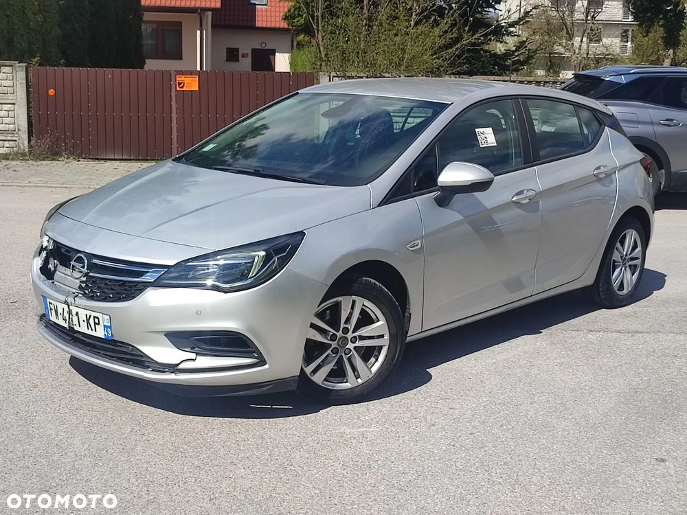 Opel Astra - 1