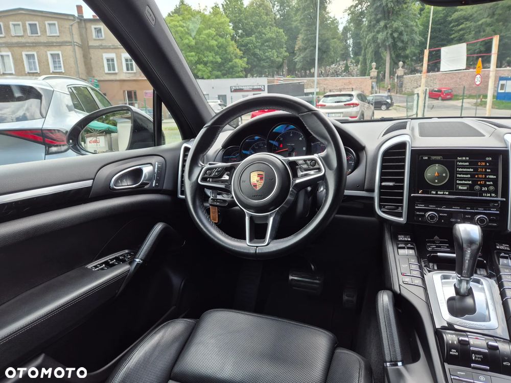 Porsche Cayenne Diesel Platinum Edition - 17
