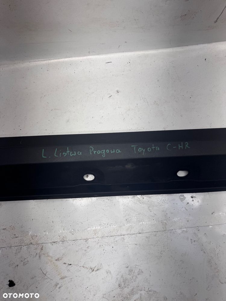 LEWA LISTWA PROGOWA TOYOTA C-HR - 3