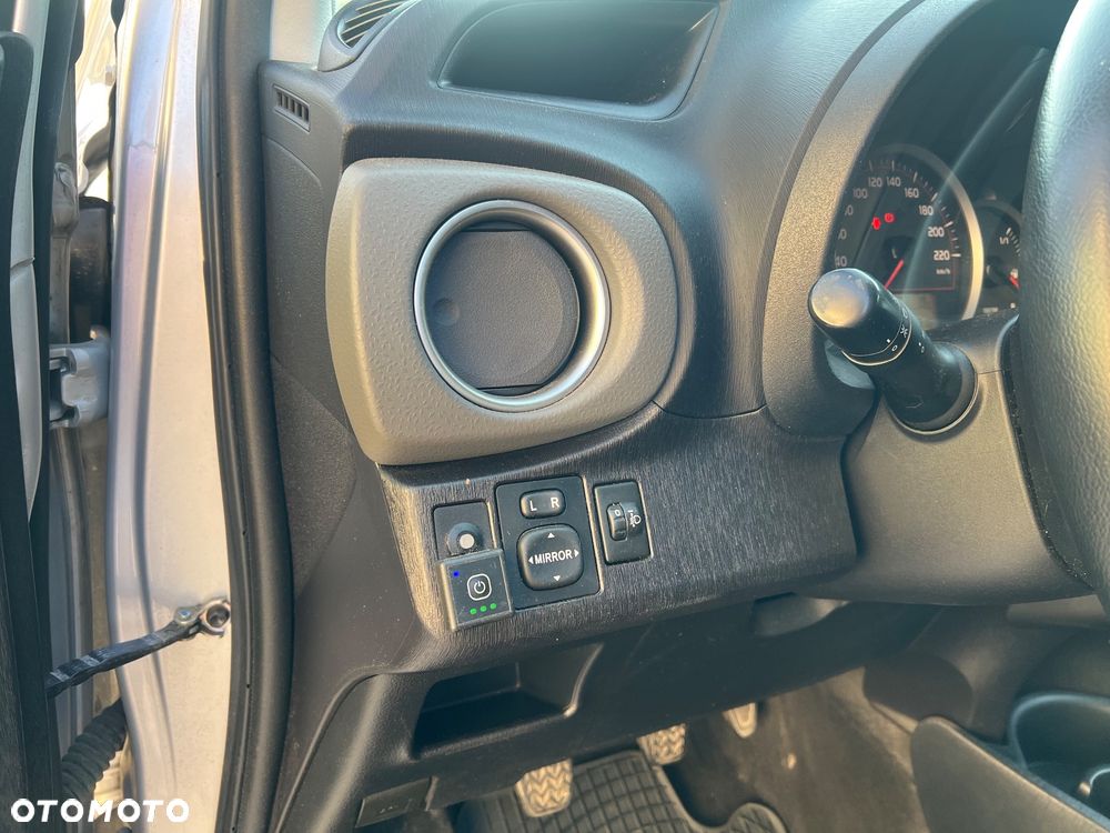 Toyota Yaris - 13