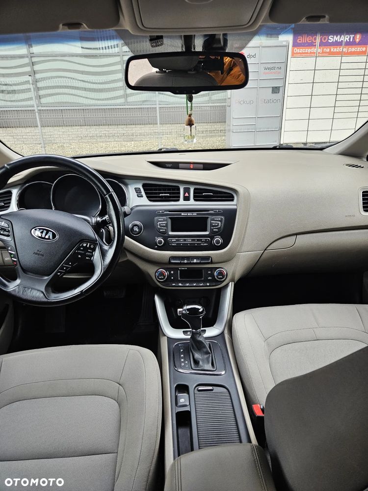 Kia Ceed 1.6 GDI L DCT - 8