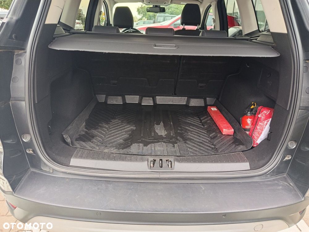 Ford Kuga - 11